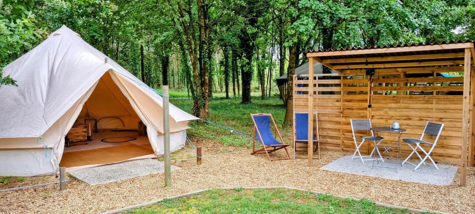 Luxury Bell Tent At Camping La Fortinerie Mouliherne Exterior foto